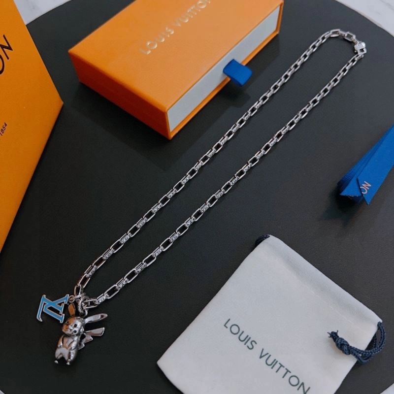 StreetReady Louis Vuitton Necklaces 250411