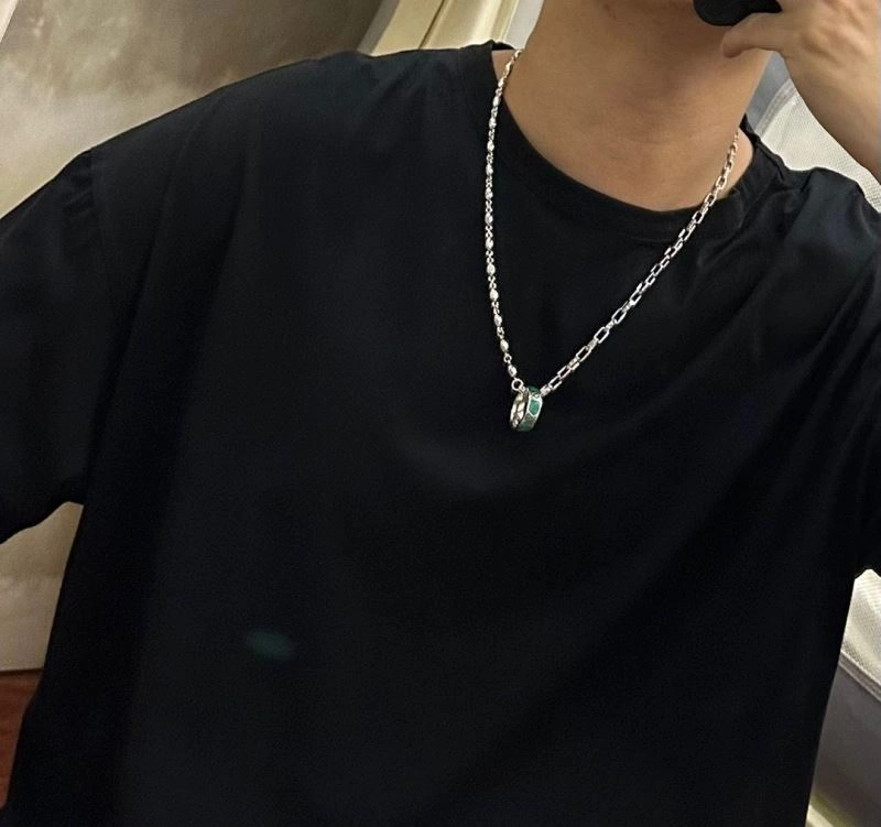 StreetReady Louis Vuitton Necklaces 250431