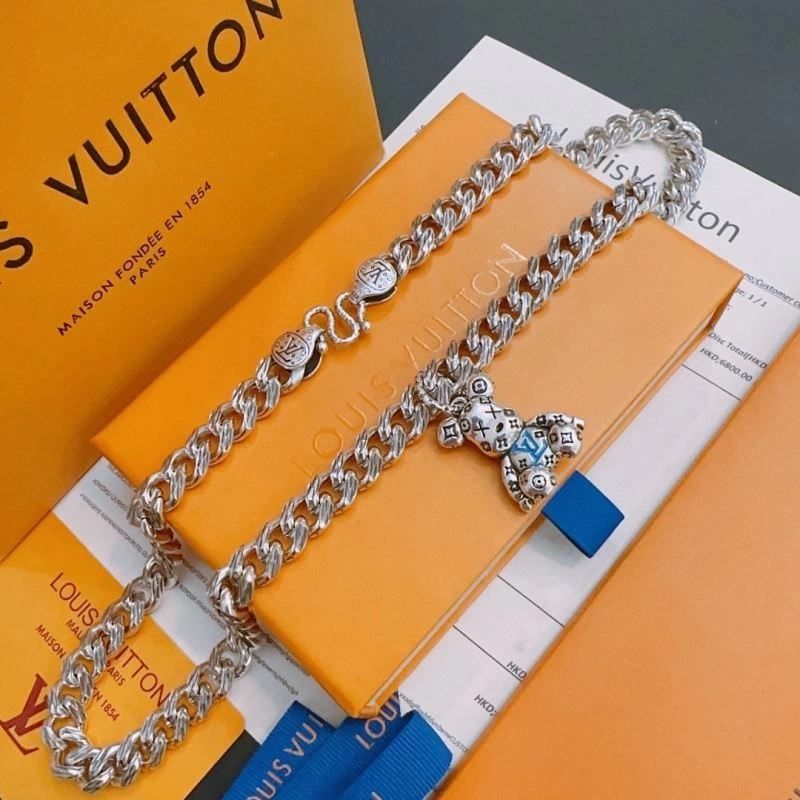 Louis Vuitton Necklaces Durable 250428