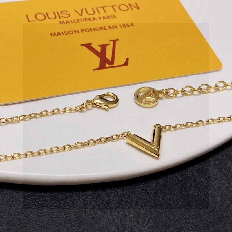 Affordable Louis Vuitton Necklaces 247618