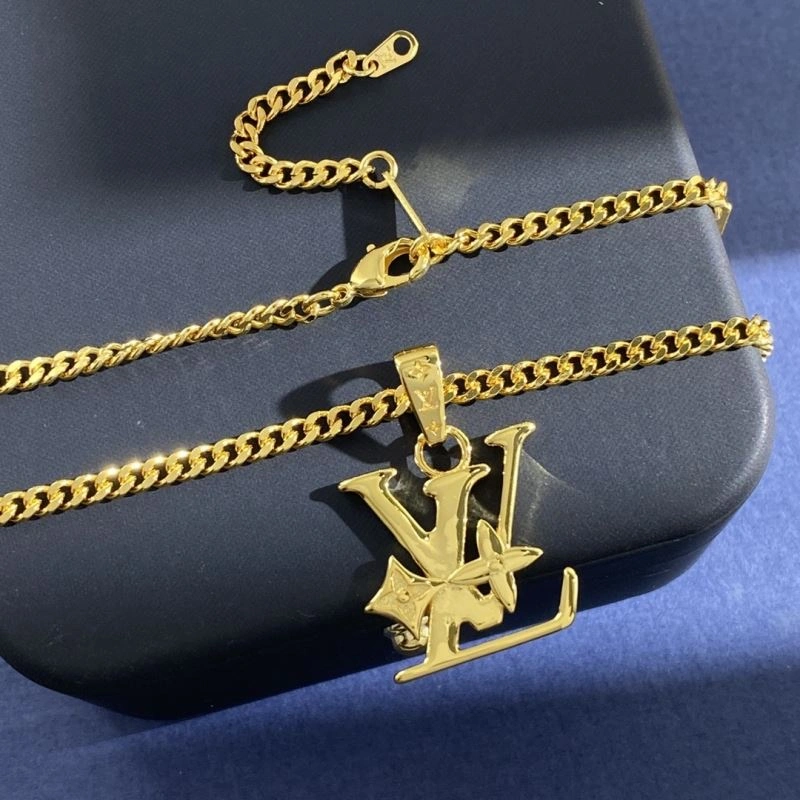 FashionForward Louis Vuitton Necklaces 250434