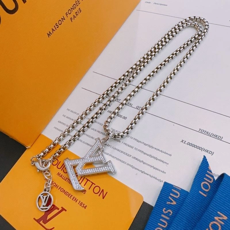 TimelessDesign Louis Vuitton Necklaces 250405