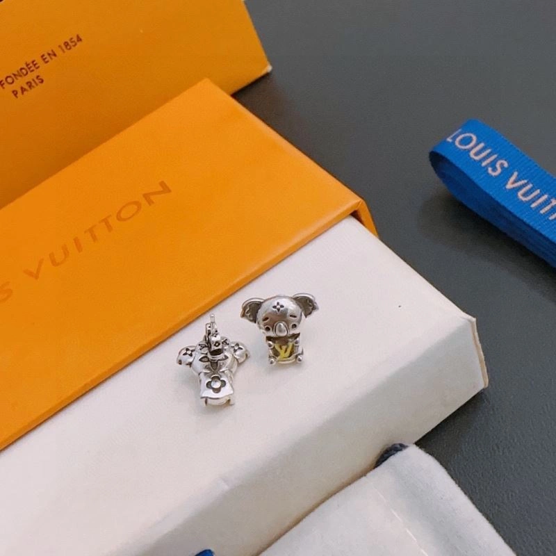 Comfortable Louis Vuitton Necklaces 250397