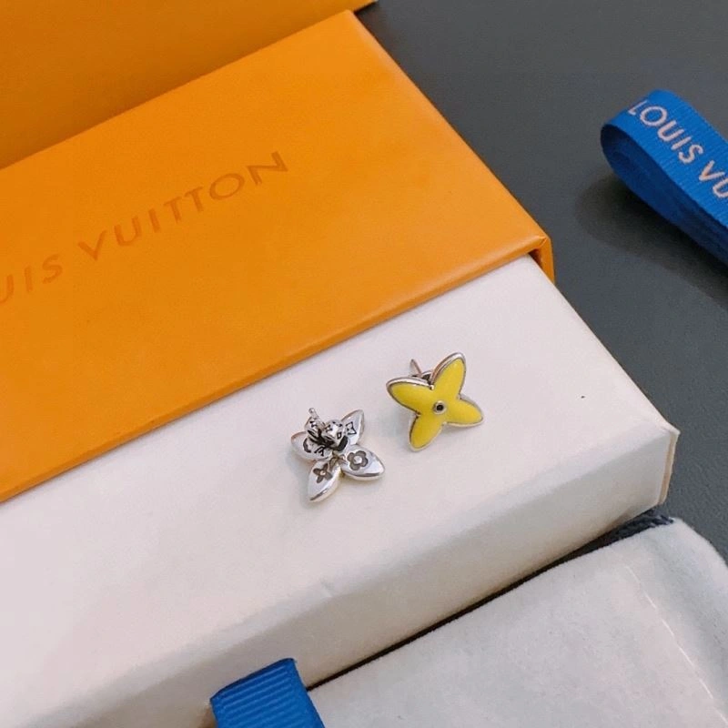 Louis Vuitton Necklaces TimelessDesign 250395