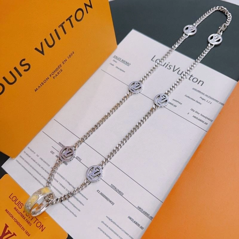 Louis Vuitton Necklaces Durable 250391