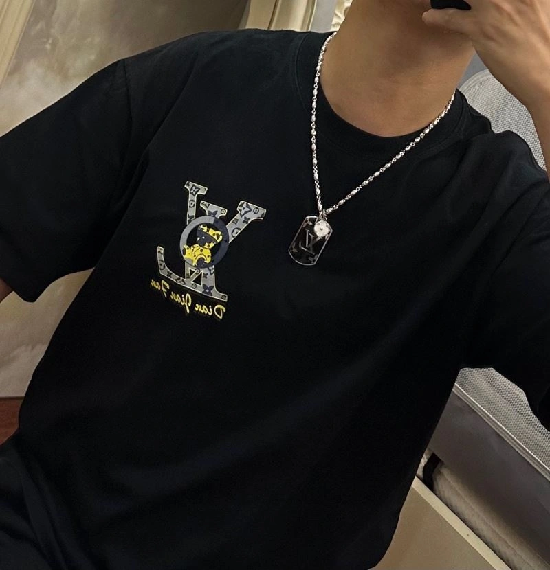 Louis Vuitton Necklaces Snug 250367