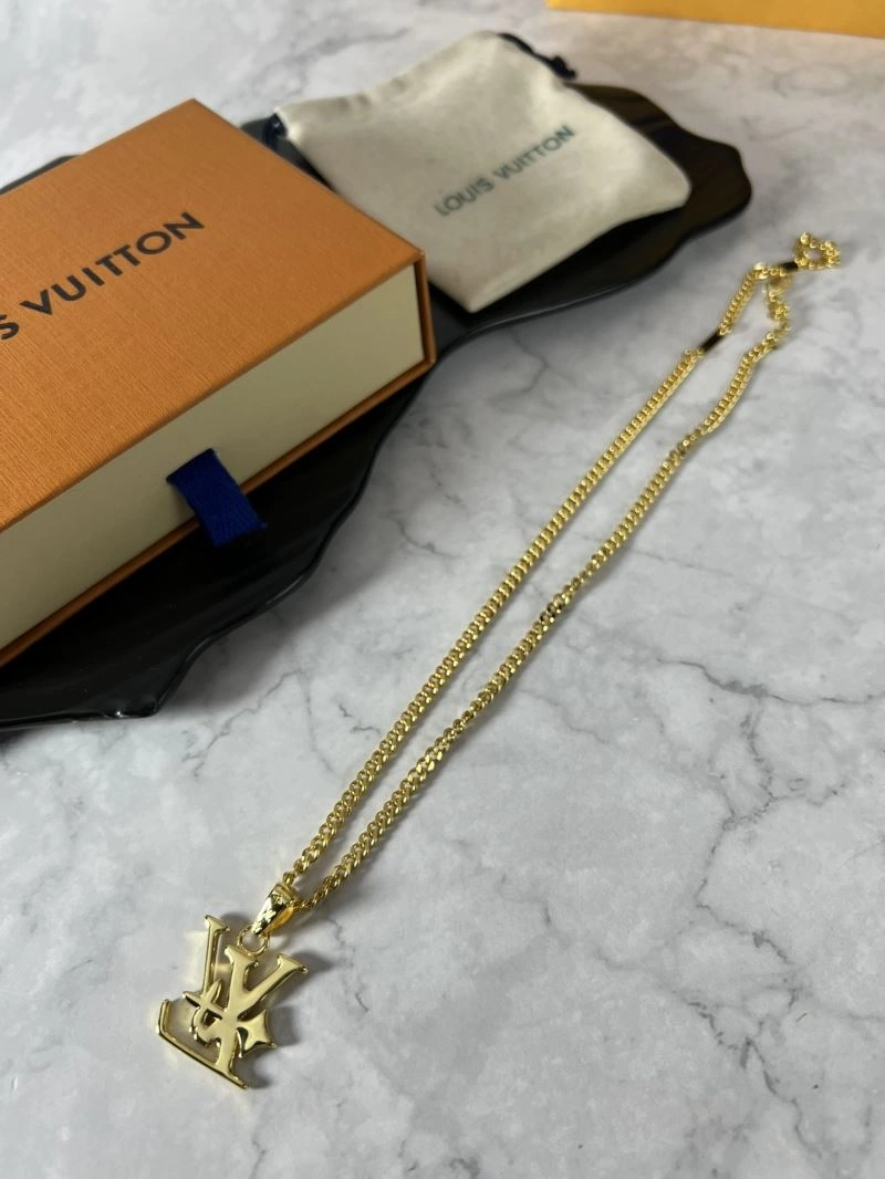 TravelReady Louis Vuitton Necklaces 250392
