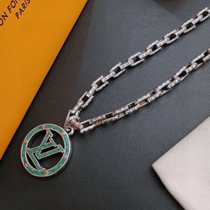 Louis Vuitton Necklaces Snug 250383