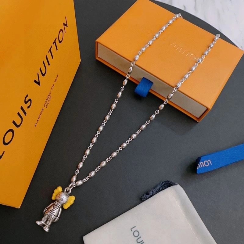 Louis Vuitton Necklaces OdorResistant 250377