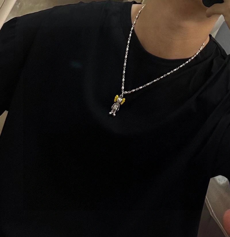 Louis Vuitton Necklaces OdorResistant 250377