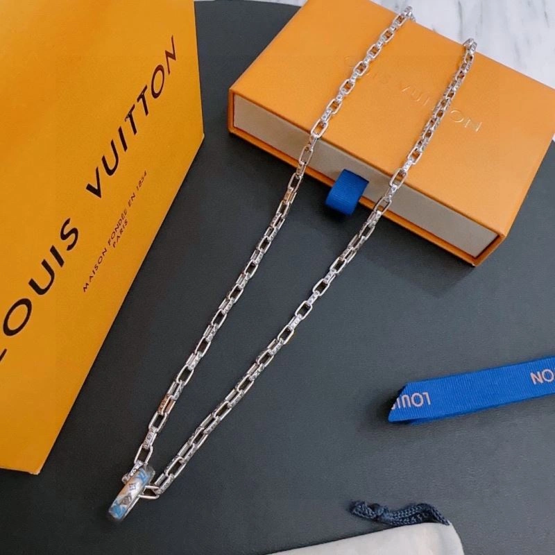 GoodFit Louis Vuitton Necklaces 250381