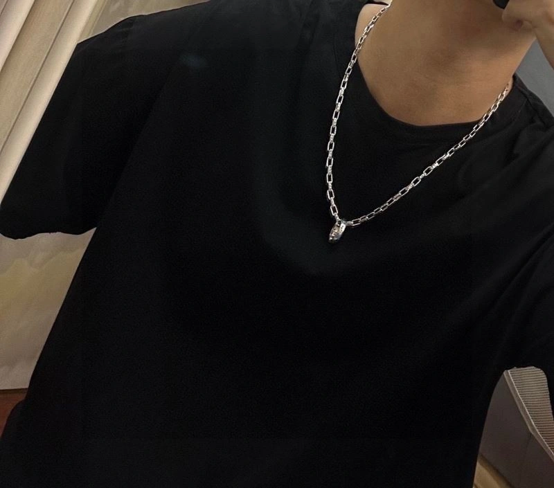GoodFit Louis Vuitton Necklaces 250381