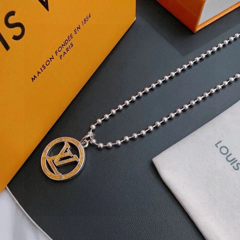 Louis Vuitton Necklaces Lightweight 250385