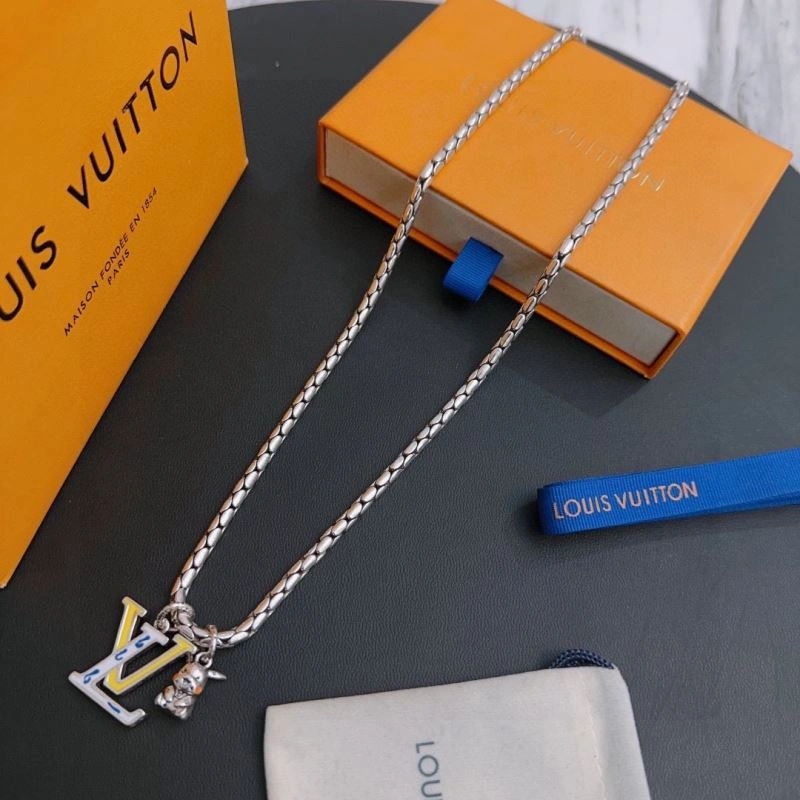 Louis Vuitton Necklaces Flexible 250386