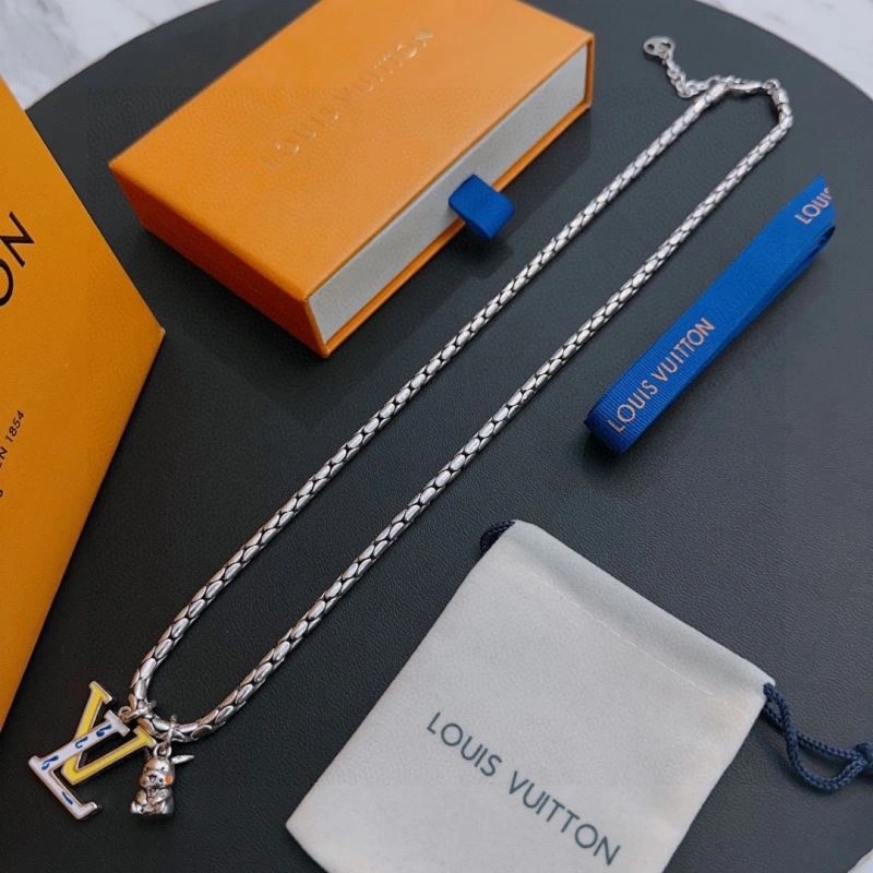 Louis Vuitton Necklaces Flexible 250386