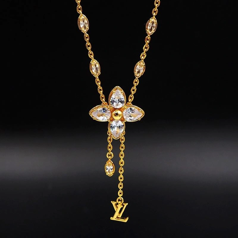Flexible Louis Vuitton Necklaces 250393
