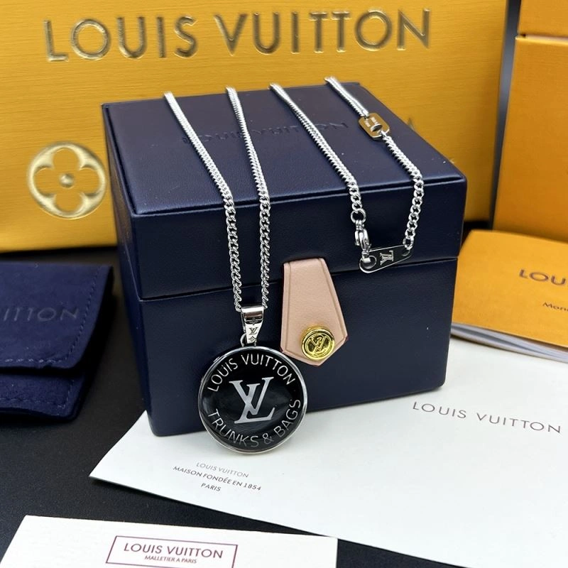 Louis Vuitton Necklaces Compact 250382