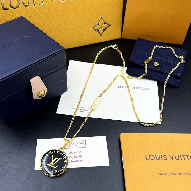 Louis Vuitton Necklaces Compact 250382