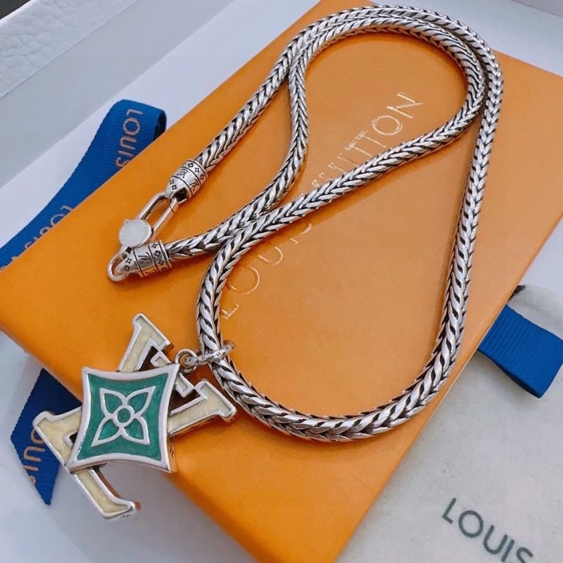 Louis Vuitton Necklaces Lightweight 250363