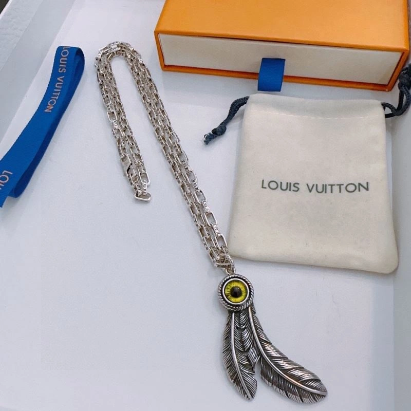 SoftTouch Louis Vuitton Necklaces 250361