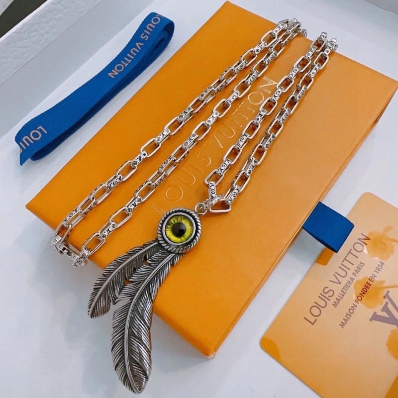 SoftTouch Louis Vuitton Necklaces 250361