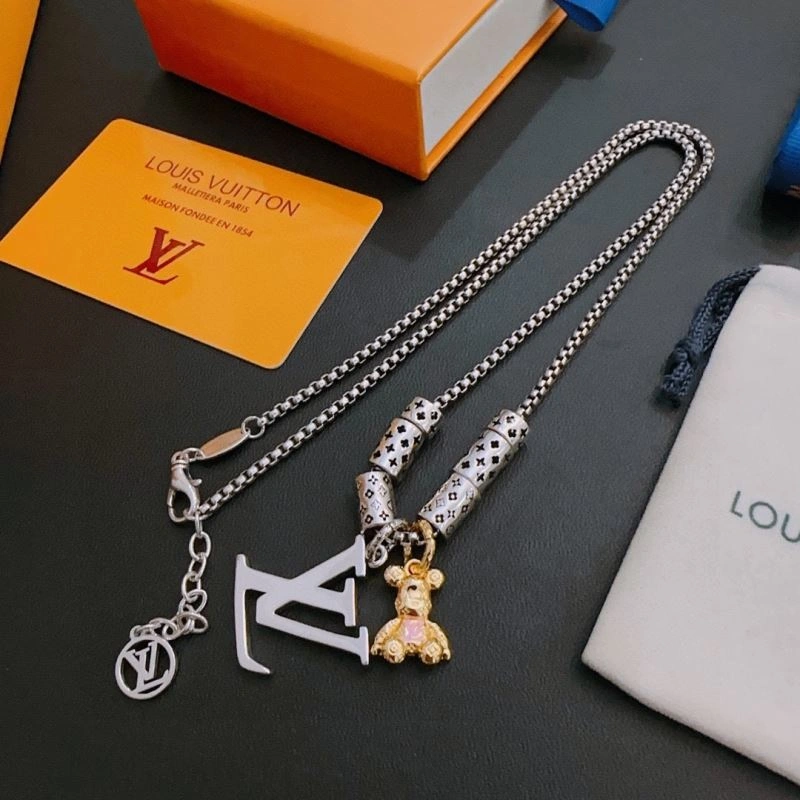 Louis Vuitton Necklaces UrbanChic 250103