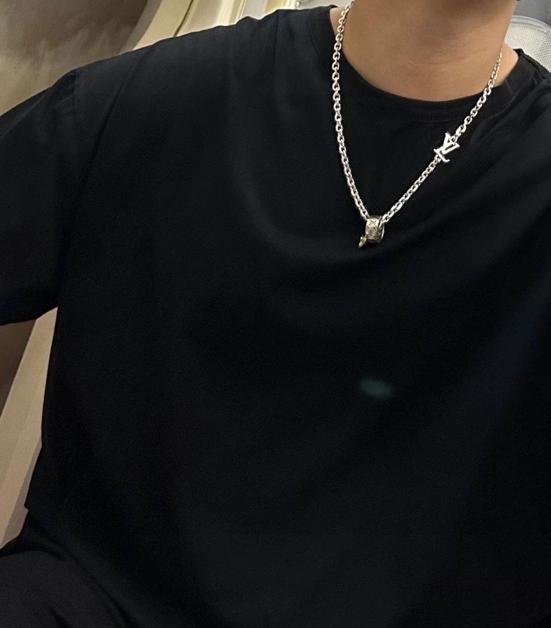 Louis Vuitton Necklaces Timeless 250101