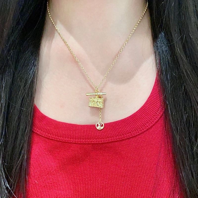 Louis Vuitton Necklaces EasyMatch 250091