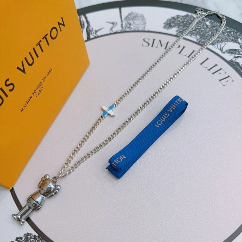 Louis Vuitton Necklaces FashionForward 250093
