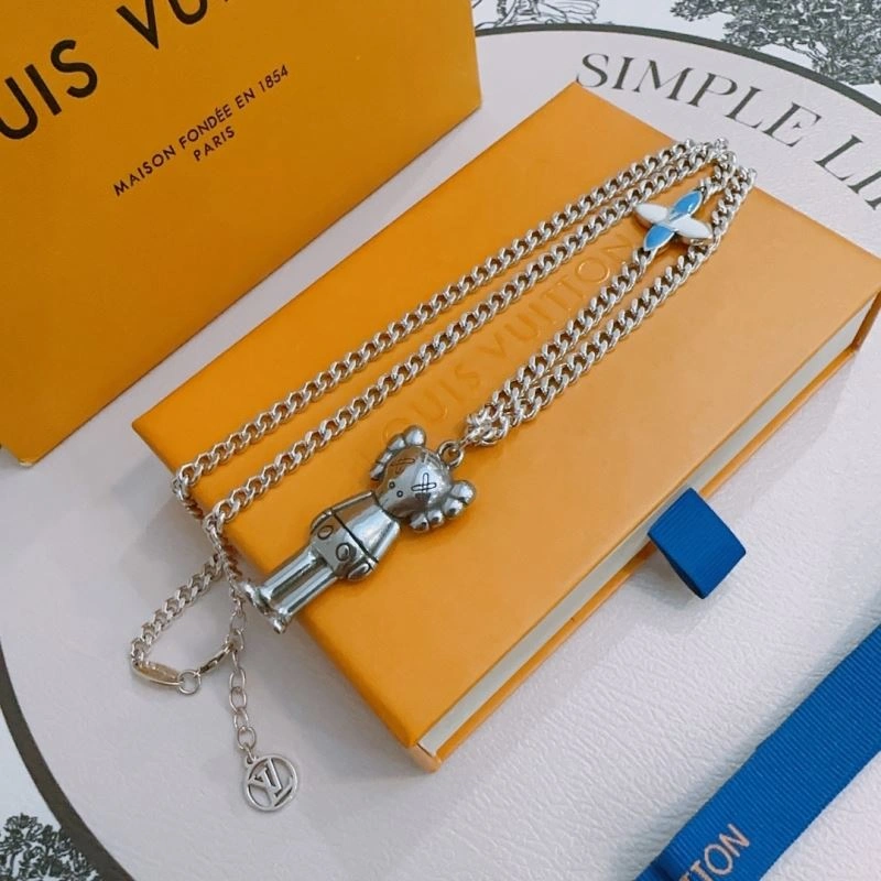 Louis Vuitton Necklaces FashionForward 250093