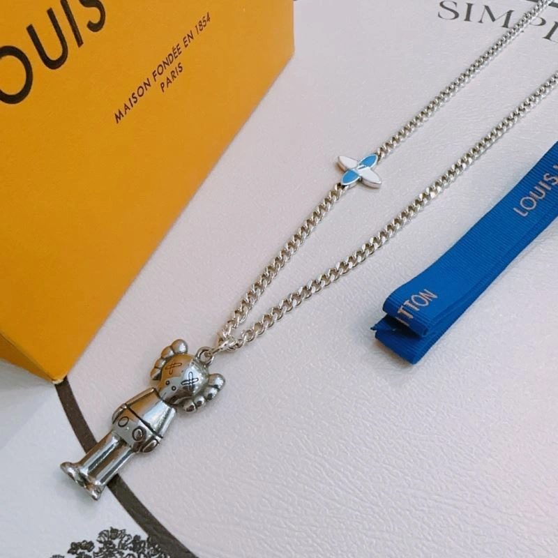 Louis Vuitton Necklaces FashionForward 250093