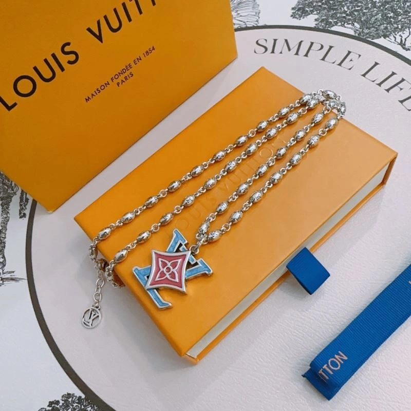 Vibrant Louis Vuitton Necklaces 250095