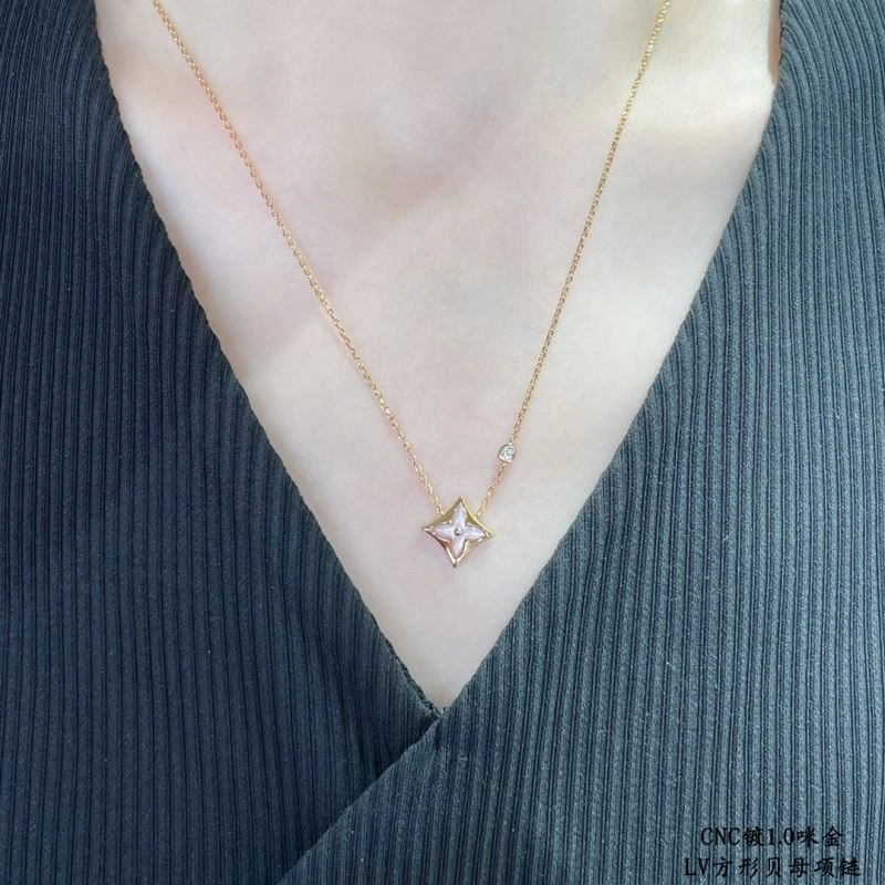 Popular Louis Vuitton Necklaces 250109