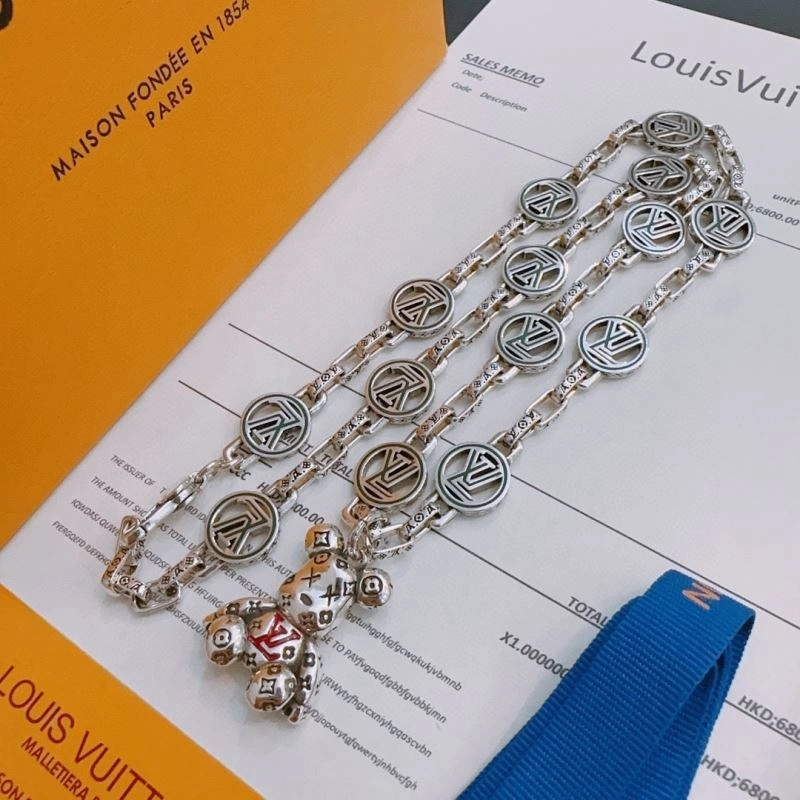 Tailored Louis Vuitton Necklaces 250092