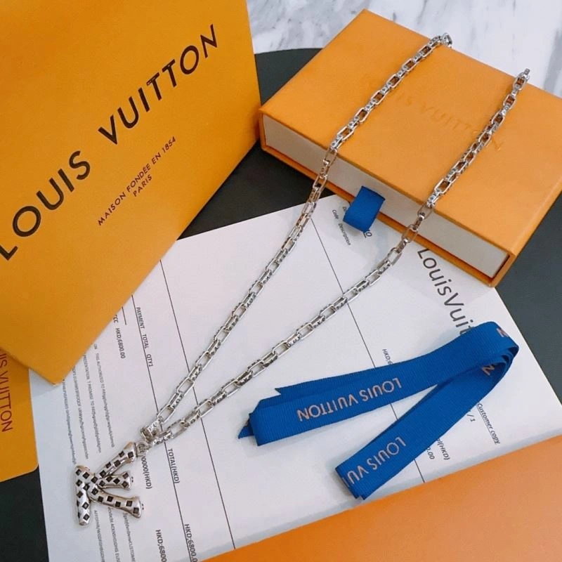 Effortless Louis Vuitton Necklaces 250082