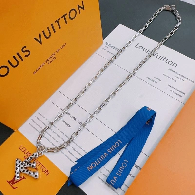 Effortless Louis Vuitton Necklaces 250082