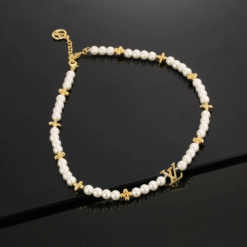 Louis Vuitton Necklaces Durable 250077