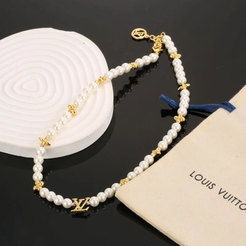 Louis Vuitton Necklaces Durable 250077