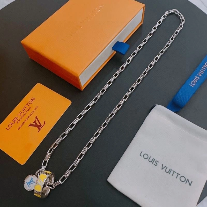 Louis Vuitton Necklaces RelaxedFit 250072
