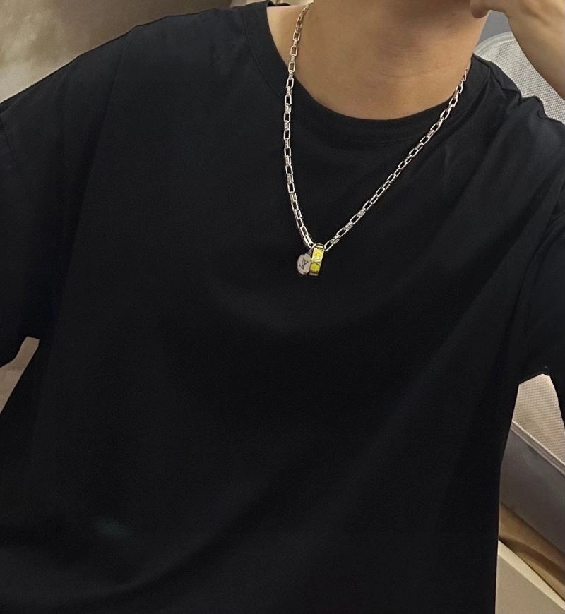 Louis Vuitton Necklaces RelaxedFit 250072