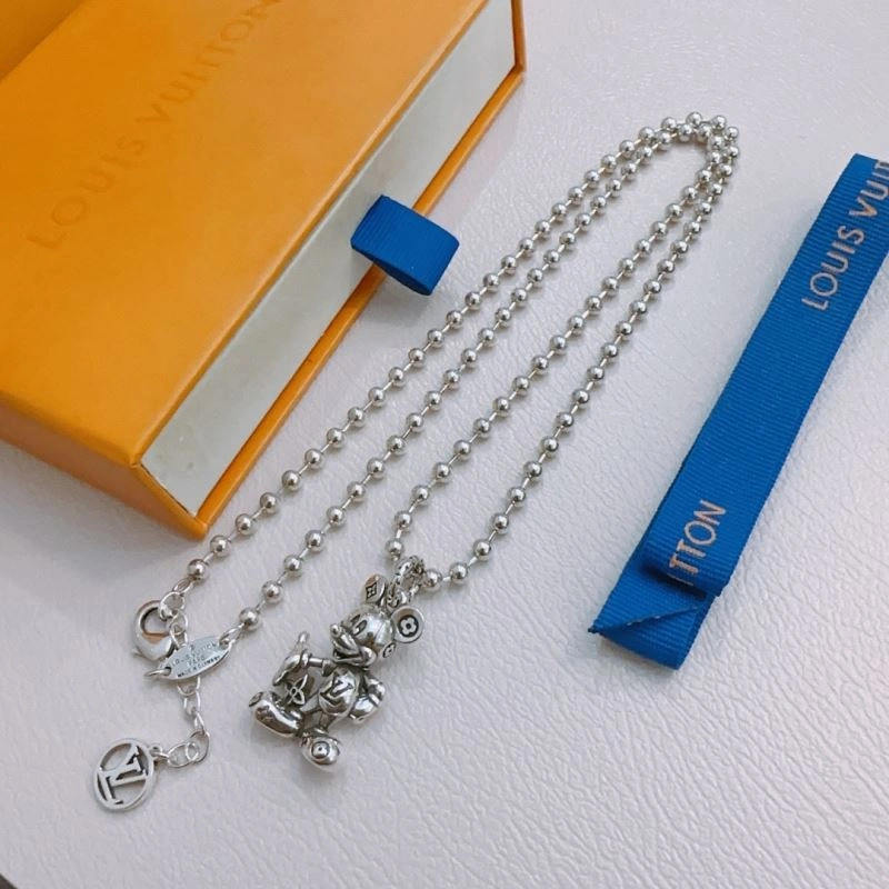 Casual Louis Vuitton Necklaces 250048
