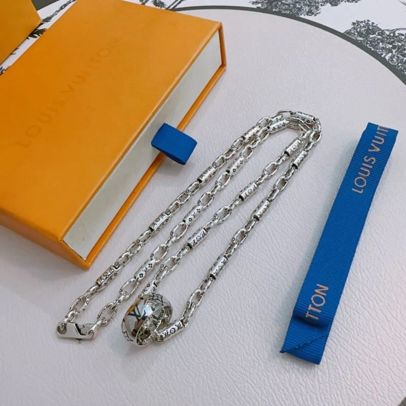 Louis Vuitton Necklaces Sleek 250066