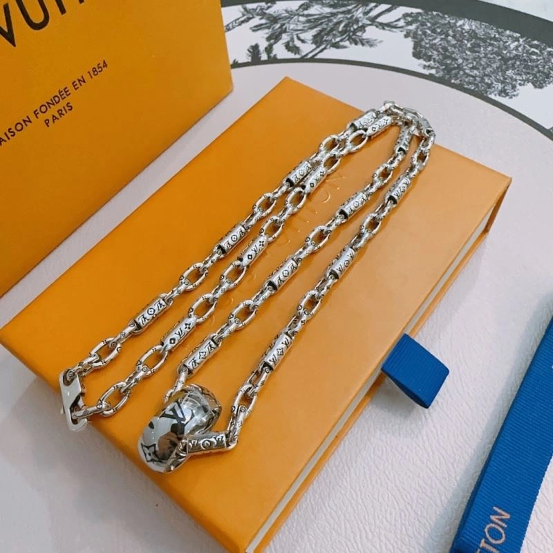 Louis Vuitton Necklaces Sleek 250066