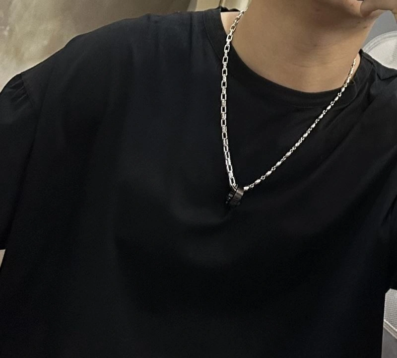 Louis Vuitton Necklaces Original 250069