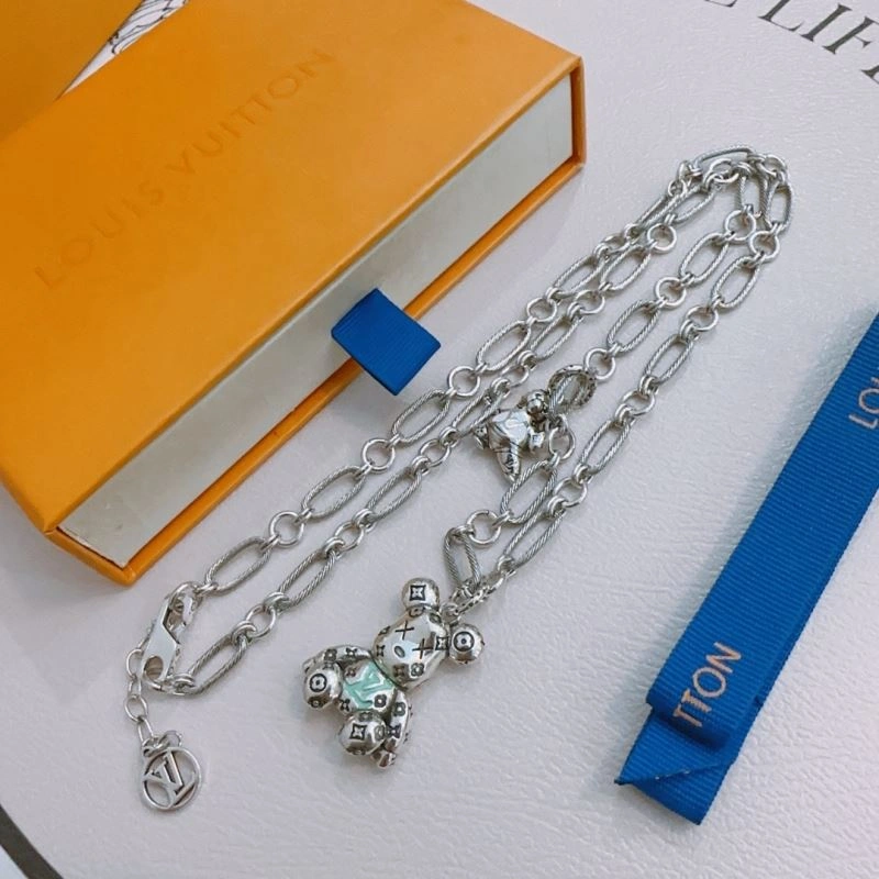 OdorResistant Louis Vuitton Necklaces 250071