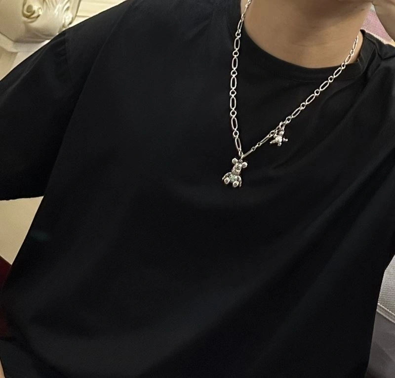OdorResistant Louis Vuitton Necklaces 250071