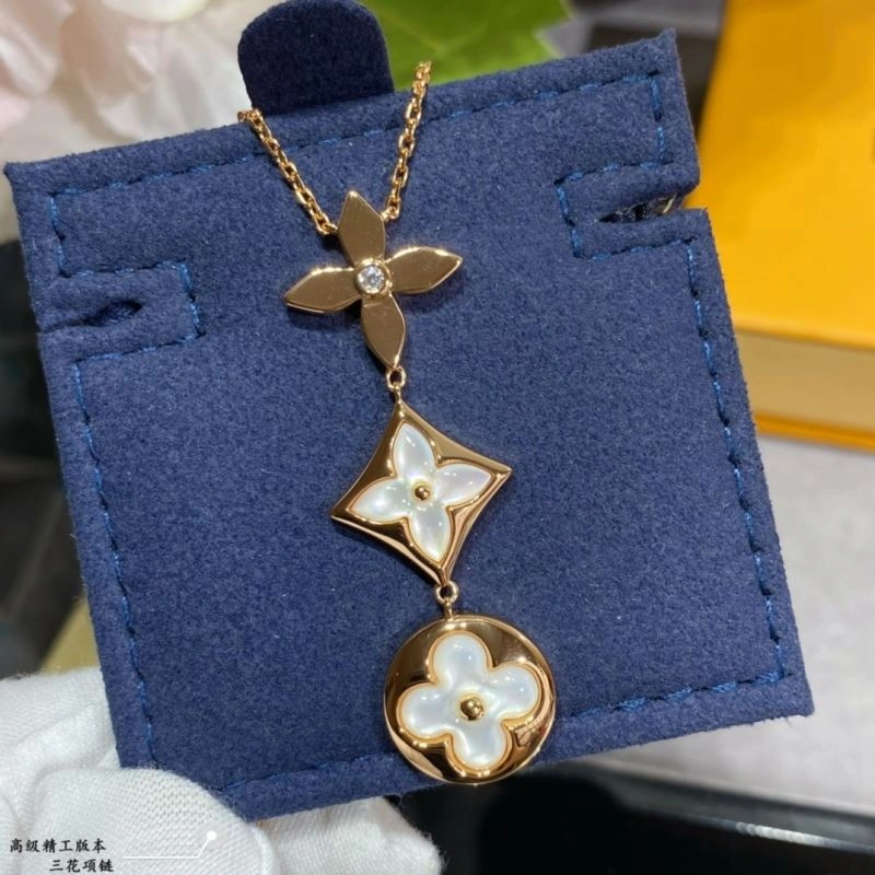 Unisex Louis Vuitton Necklaces 250060