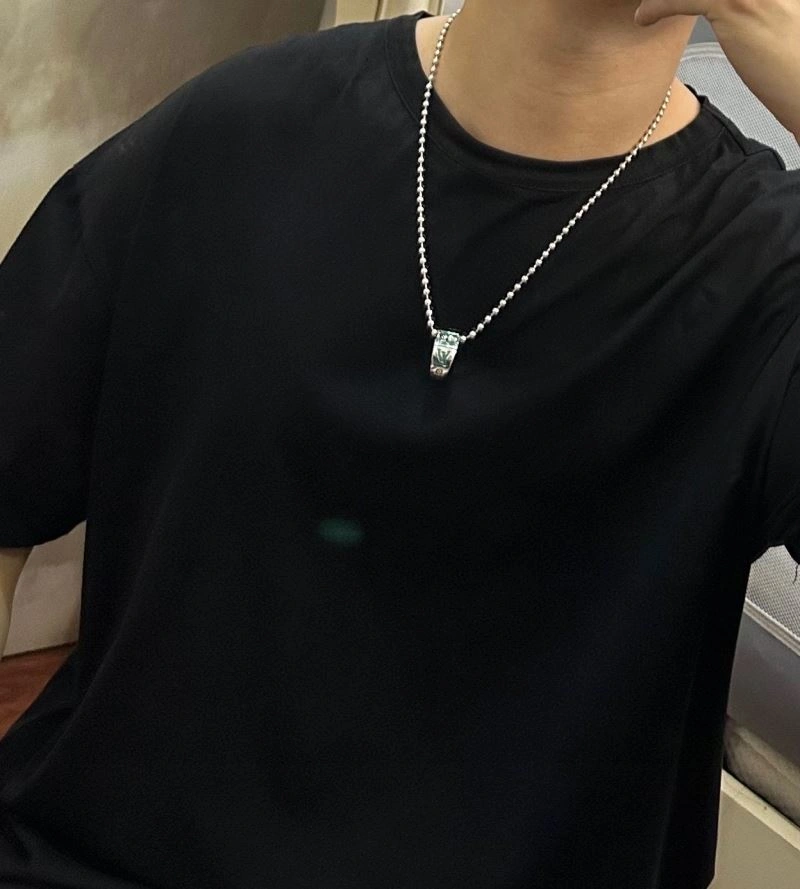 OnTrend Louis Vuitton Necklaces 250054