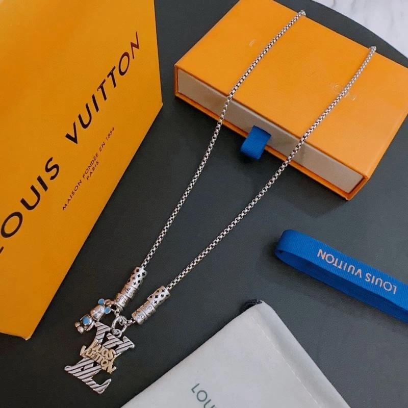 Classic Louis Vuitton Necklaces 250063