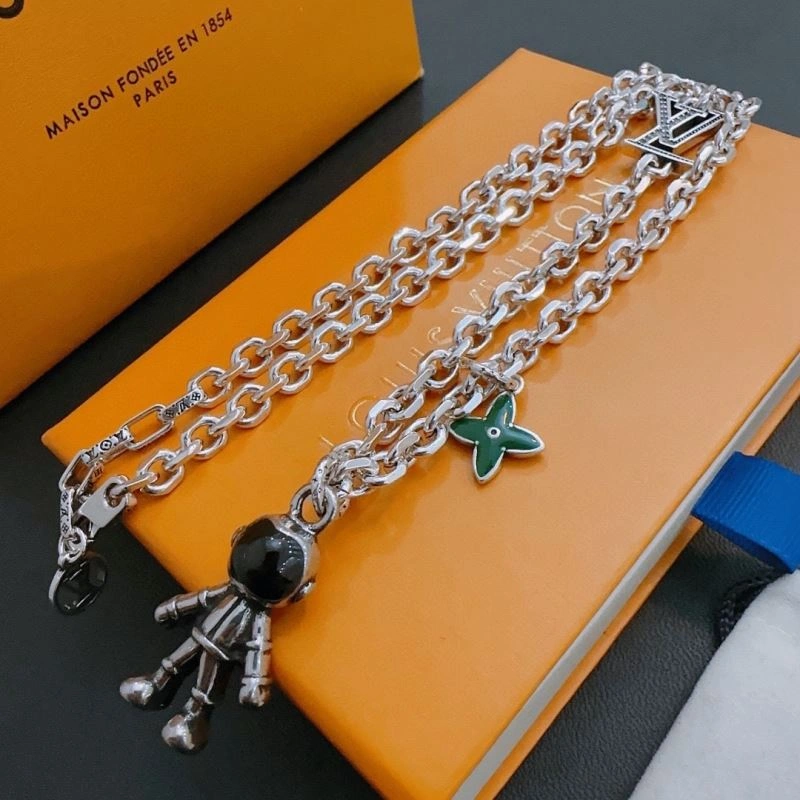 Breathable Louis Vuitton Necklaces 250049